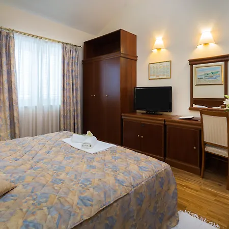 Hotel Bacchus 4*