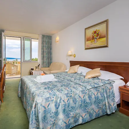 Bacchus Hotel