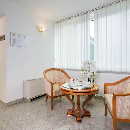 Bacchus Hotel