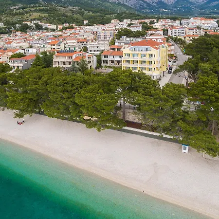 Hotel Bacchus 4*