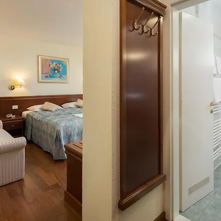 Bacchus Hotel
