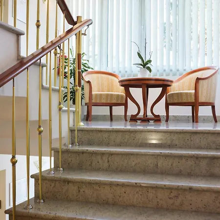 Bacchus Hotel