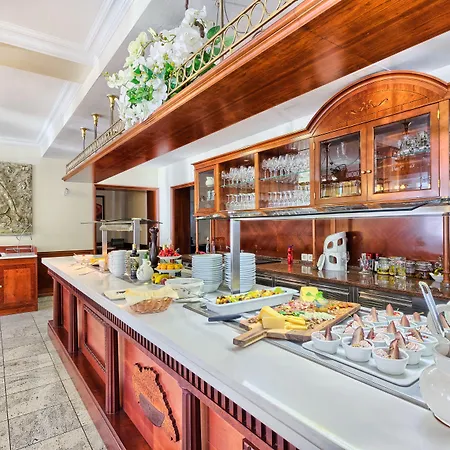 Bacchus 4* Baška Voda