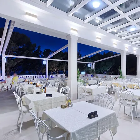 Bacchus Hotel