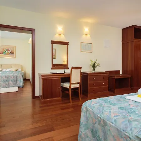 Hotel Bacchus