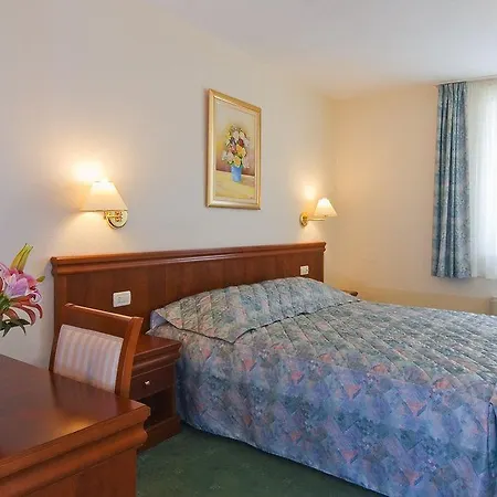 Bacchus Hotel