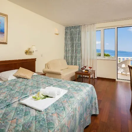 Bacchus Hotel