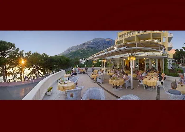 Bacchus فندق Baška Voda
