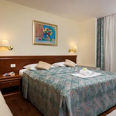 Bacchus Hotel 4*