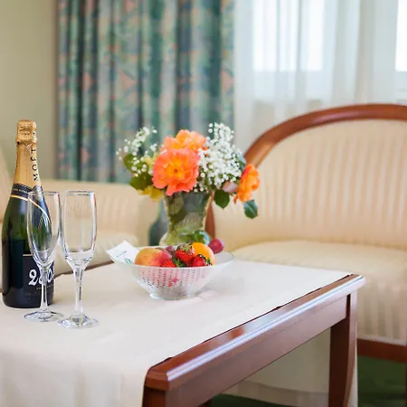 Bacchus Hotel Baska Voda