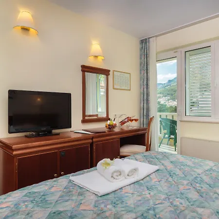 Bacchus Hotel Baska Voda