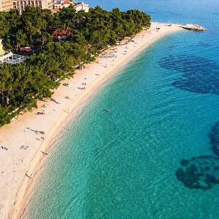 Bacchus Hotel Baska Voda