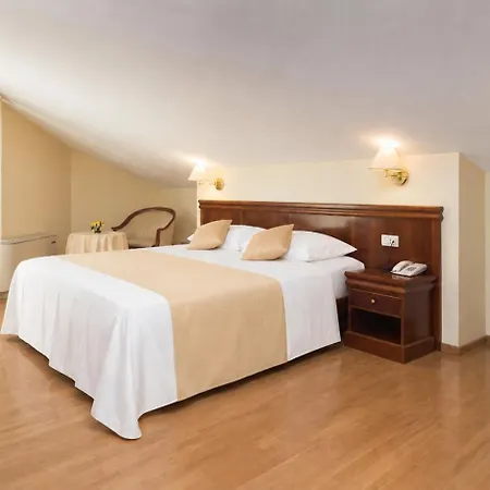 Hotel Bacchus 4*