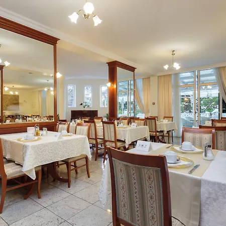 Bacchus 4* Baška Voda