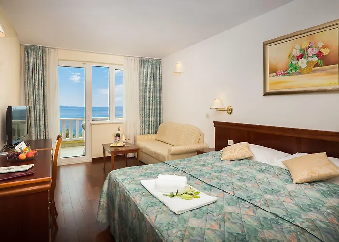 Hotell Bacchus Baška Voda